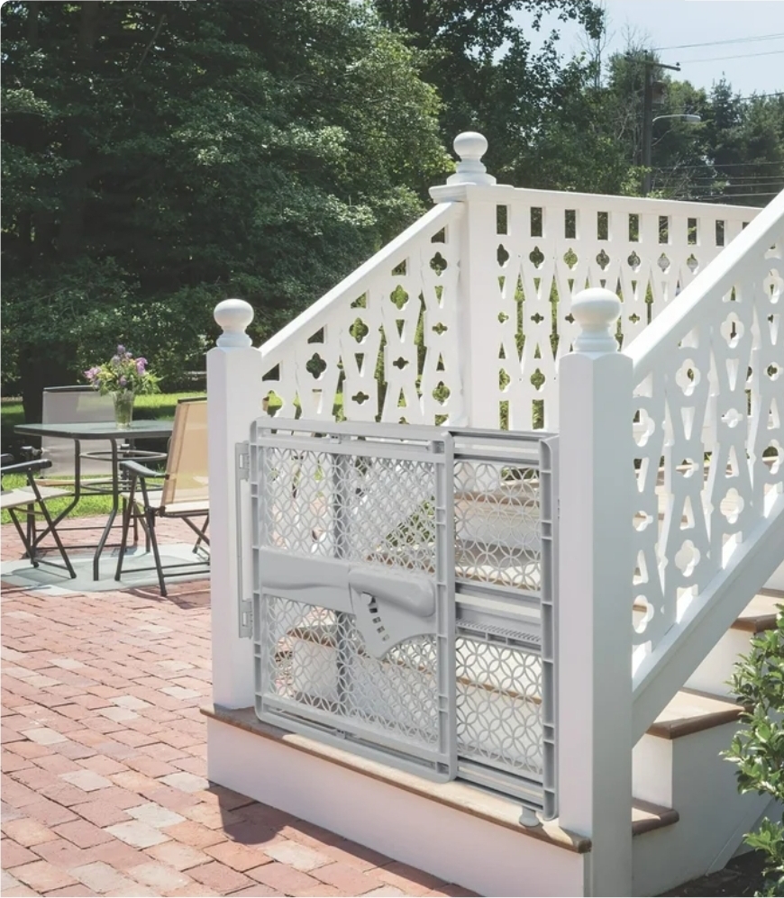 Summer Indoor & Outdoor Safety Gate - Image 3